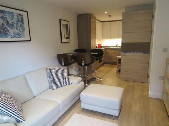 Whiting Way, London, SE16 - Photo 1