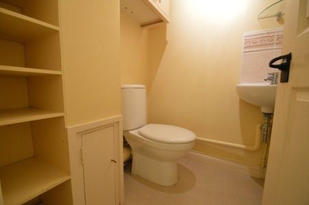Slough, Slough, Berkshire,SL1 - Photo 4