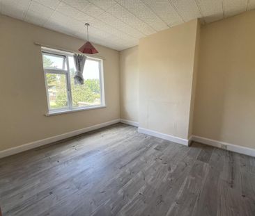 4 bedroom semi-detached house to rent - Photo 4