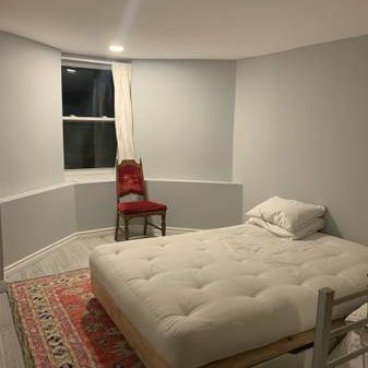 Amazing Large 1 br in heart of Roncy - Photo 3