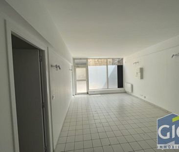 Location Appartement 2 pièces 43m² - Photo 2