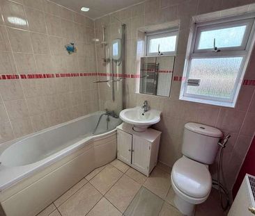 Virginia Way, Reading, RG30 - Photo 3