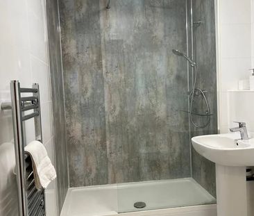 2 Bed Flat, Queens House, S1 - Photo 1