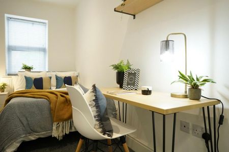 1 bedroom in a house share to rent - Photo 5