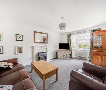 4 bedroom detached house to rent - Photo 2