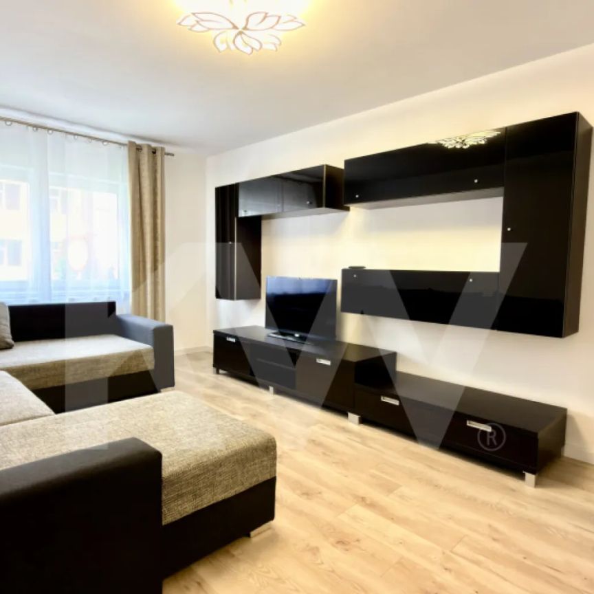 Apartament 3 camere, 75 mp, complet renovat. Prima închiriere - Photo 1
