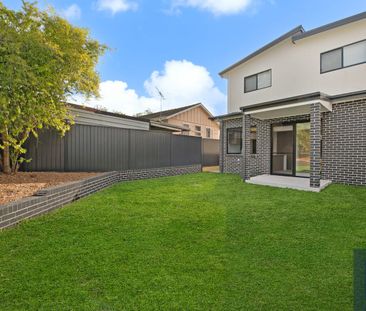 Brand New Five-Bedroom Home with Generous Backyard - Photo 5