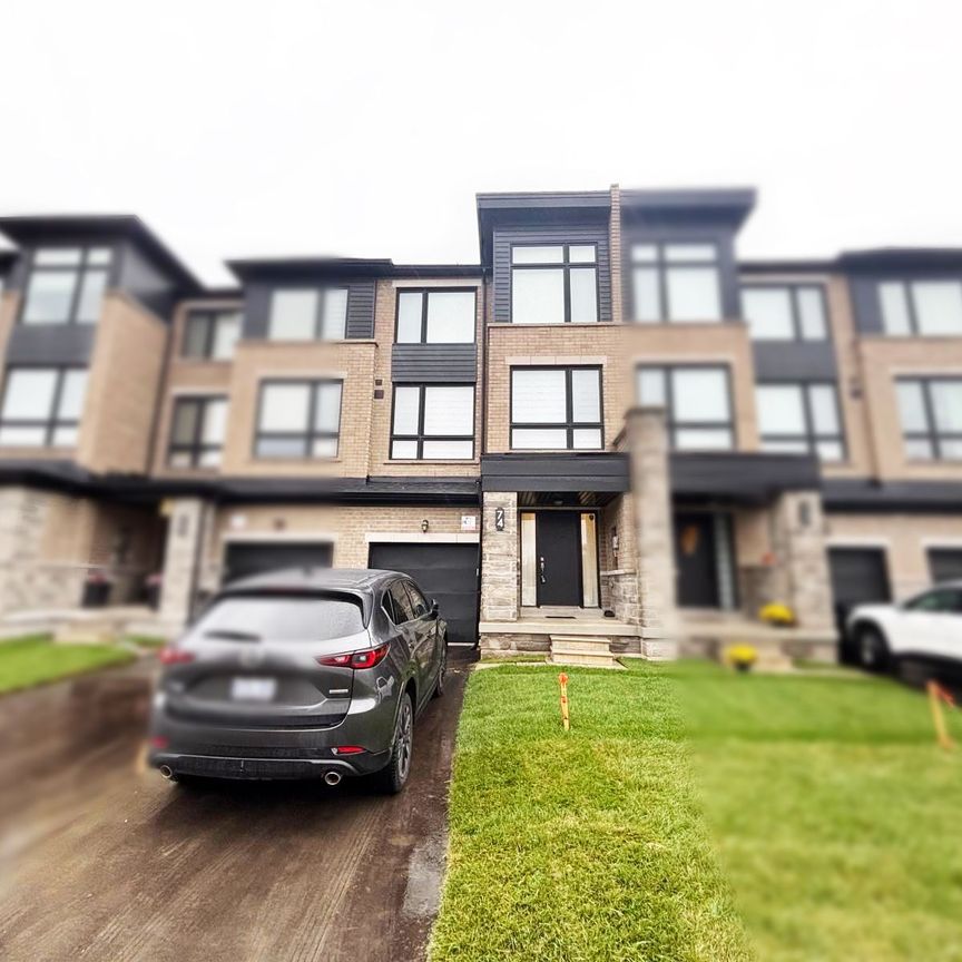 For Lease - 74 Blue Forest Crescent, Barrie, Ontario - Photo 1