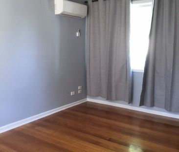 Freshly Painted Unit in Blackburn - Photo 6