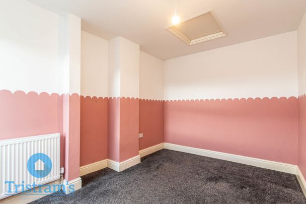 References Pending - 3 bed Semi-Detached House - Photo 1