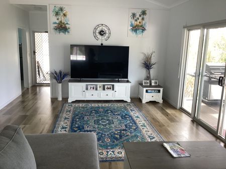 Macleay Island - Photo 2