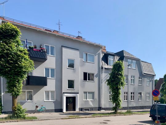 Tegnérvägen, Katrineholm - Photo 1