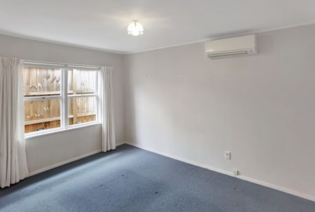 Totara Vale - 3 Bedroom House - Photo 2