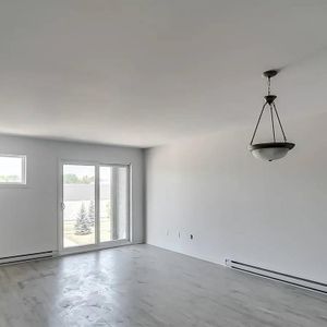 34 Rue De La Fabrique (Aylmer) Magnifique Logement 2 Chambres - Photo 2
