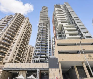 Ultra Modern Skyrise Unit - Photo 2