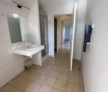 Location Appartement 2 pièces 46m² RODEZ 12000 - Photo 6