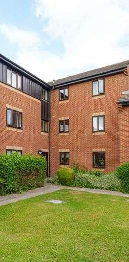 Roebuck Court, Didcot, OX11 - Photo 1