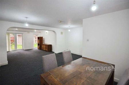 Pennine Road, Slough, SL2 - Photo 3