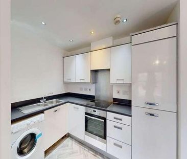 Astley Brook Close, Bolton, BL1 - Photo 6