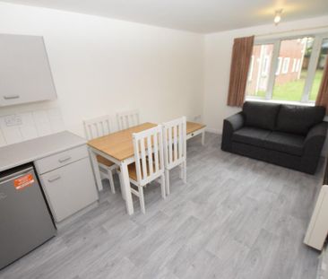 1 bedroom ground floor flat to rent - Photo 6