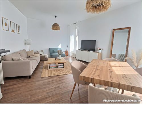 Location Appartement 4 pièces 83m² CHAMALIERES 63400 - Photo 1