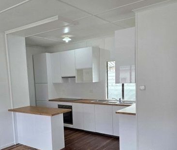 Renovated house with elevated position - Photo 3