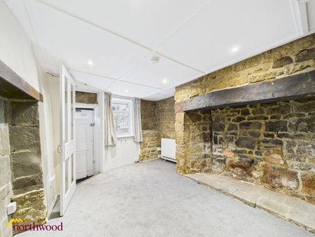 2 bedroom terraced house to rent - Photo 2