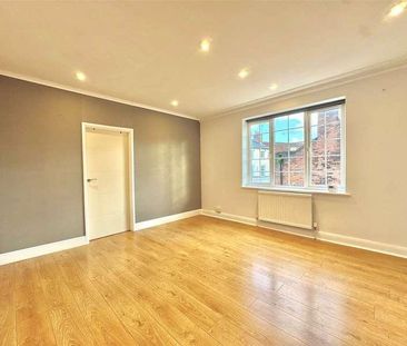 Downing Street, Farnham, Surrey, Surrey, GU9 - Photo 1