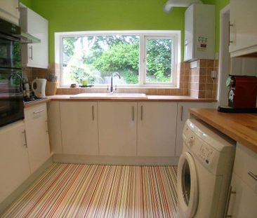 3 bedroom detached house to rent - Photo 4