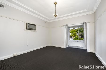 31 Wentworth Street, Tempe, NSW 2044 - Photo 3