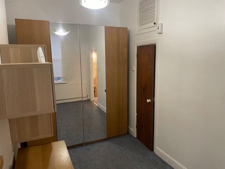 1 Bed Flat, Cricklewood, NW2 - Photo 2