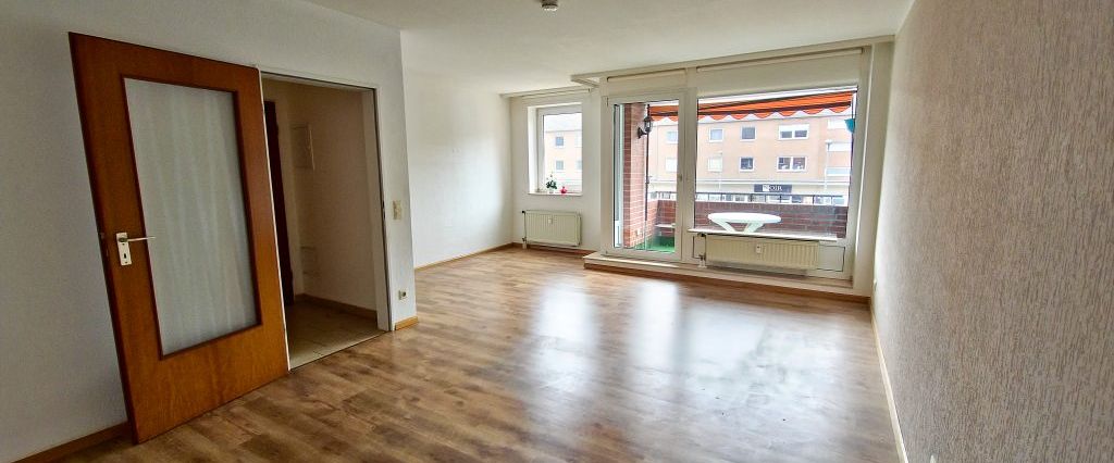 WBS-Wohnung in Krefeld: Charmante 2 Zimmerwhg. mit Balkon und Tiefgarage - Foto 1