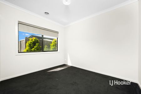 60 Cloudburst Avenue, Wyndham Vale VIC, Belconnen - Photo 4
