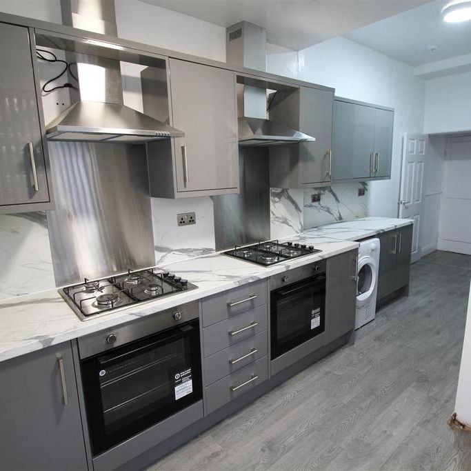 1 bedroom in a house share to rent - Photo 1