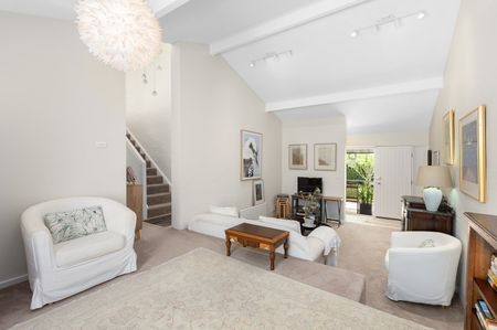 6/37 Pinkerton Cct, Kambah ACT 2902 - Townhouse For Rent | Domain - Photo 3