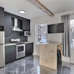 Logement Lumineux Et Fonctionnel. - Photo 2