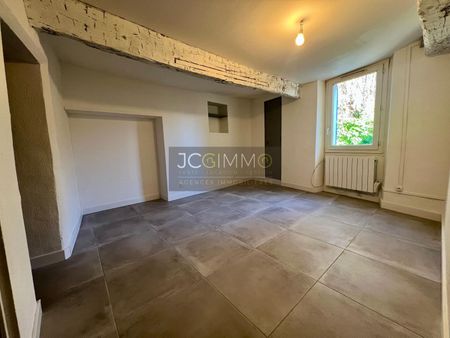 Location Appartement 2 pièces 47m² SOLLIES VILLE 83210 - Photo 5