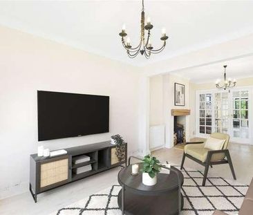 Horsell, Surrey, GU21 - Photo 2