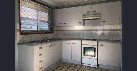 2 BEDROOM DUPLEX - NEAT AND TIDY - Photo 2