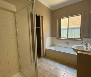 Charming 3-Bedroom East Facing Home in Burnside Heights - Photo 6