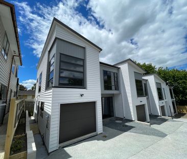 Don't Miss This 5-Bedroom Home - Photo 5