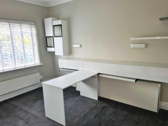 4 bedroom house to rent - Photo 1