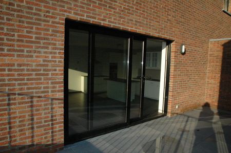 Recent appartement gelegen op de 1ste verdieping, vlakbij de dorpskern van Opitter - Photo 3