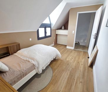 Location Appartement 3 pièces 85m² ST DENIS 97400 - Photo 6