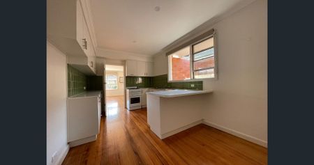 4/13 Garden Avenue, Glen Huntly - Photo 4