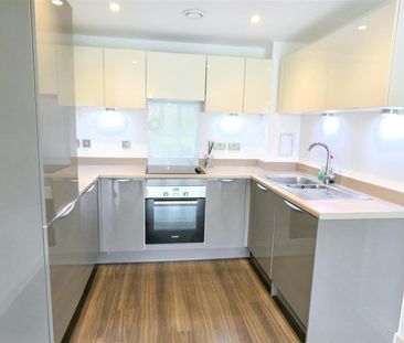 Cyber Avenue, Oakgrove, Milton Keynes, MK10 - Photo 3