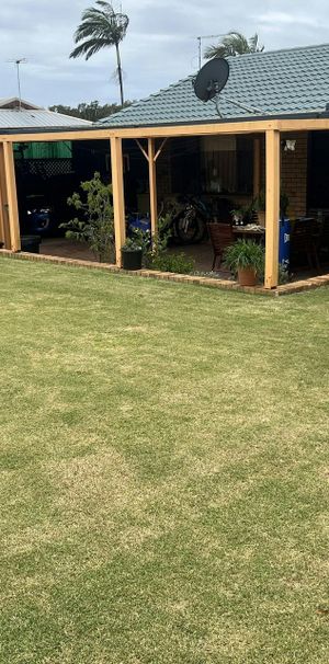 Spacious 3 Bedroom Home in Sought-After Sandstone Point - Photo 1