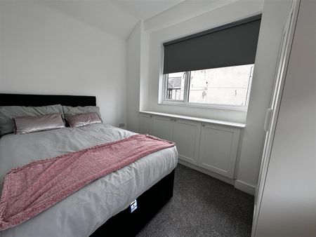 Ninian Road, Cardiff - Photo 4