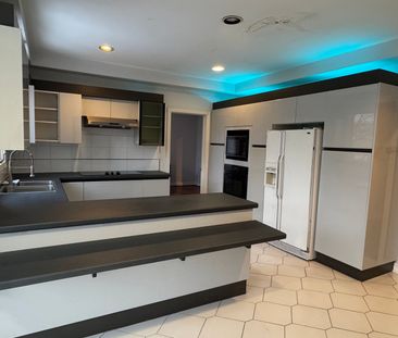 For Lease - 2501 Mississauga Road Unit# Upper, Mississauga, Ontario - Photo 3