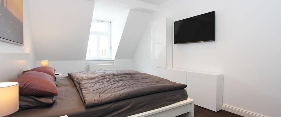 Modernes, vollständig möbliertes Business Apartment in zentraler, ruhiger Lage - Foto 1